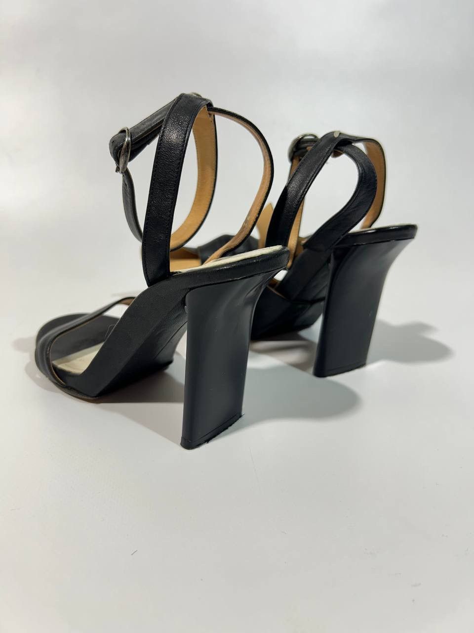 Maison Margiela Maison Martin Margiela leather sandals with bow detail Size US 5 / IT 35 - 7 Thumbnail
