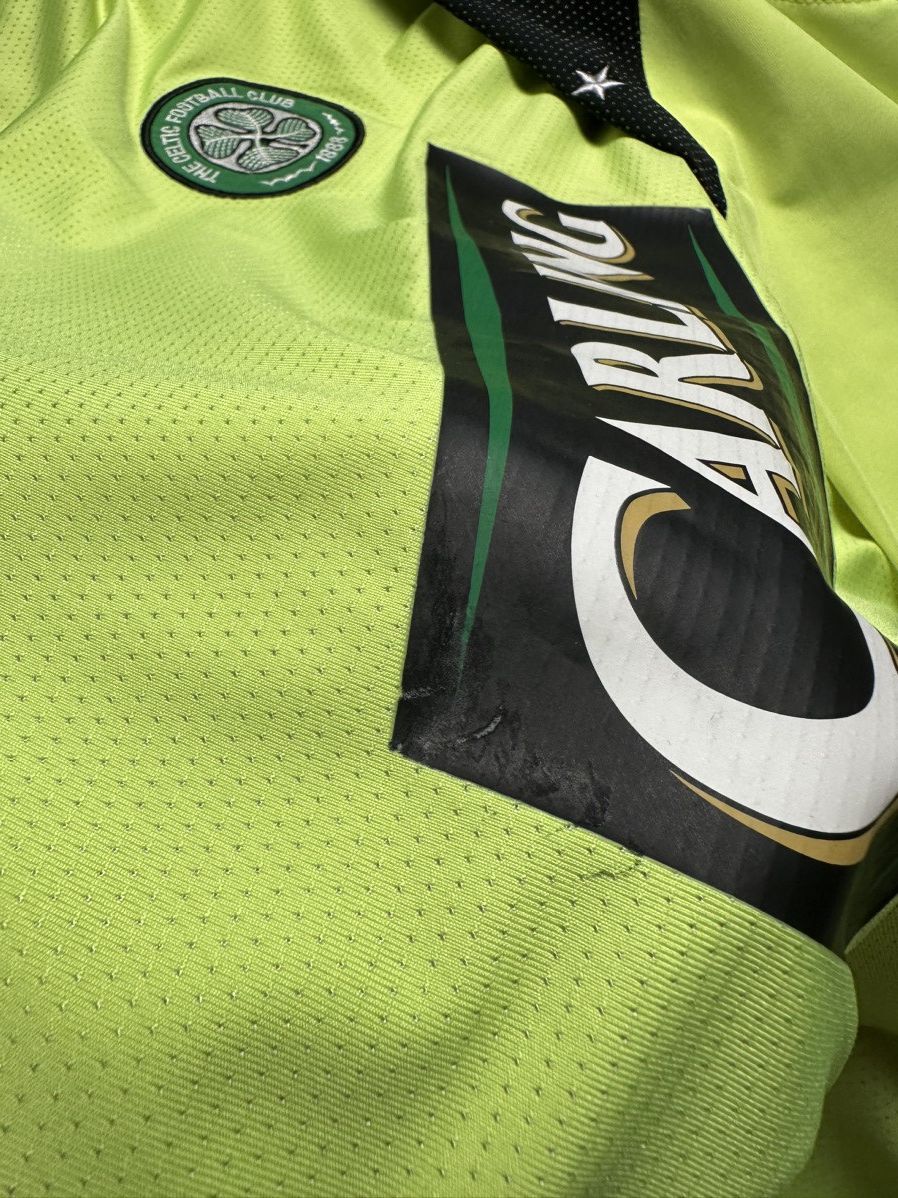 Umbro × Vintage Vintage Umbro Celtic soccer jersey long sleeve size XXL rare Size US XXL / EU 58 / 5 - 10 Thumbnail