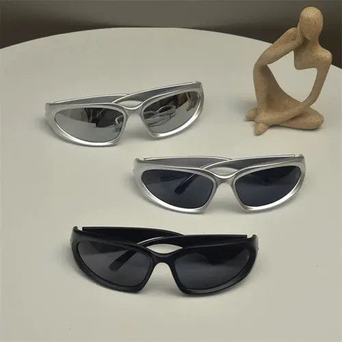 Vintage Retro punk sunglasses Size ONE SIZE - 4 Thumbnail