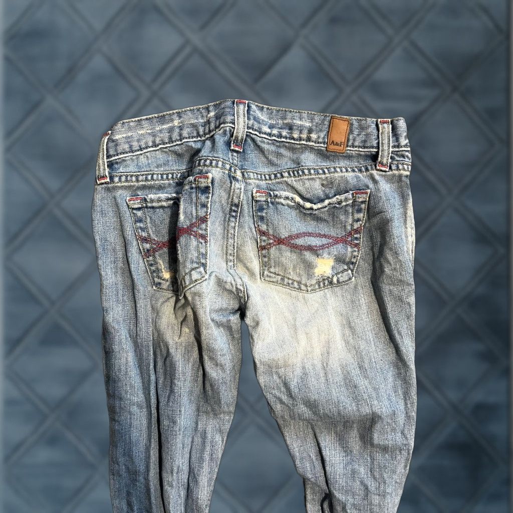 Abercrombie & Fitch VINTAGE Abercrombie & Fitch Jeans Capri Blue 00R Cropped 100% Cotton Distressed Size 24" / US 00 / IT 34 - 1 Thumbnail