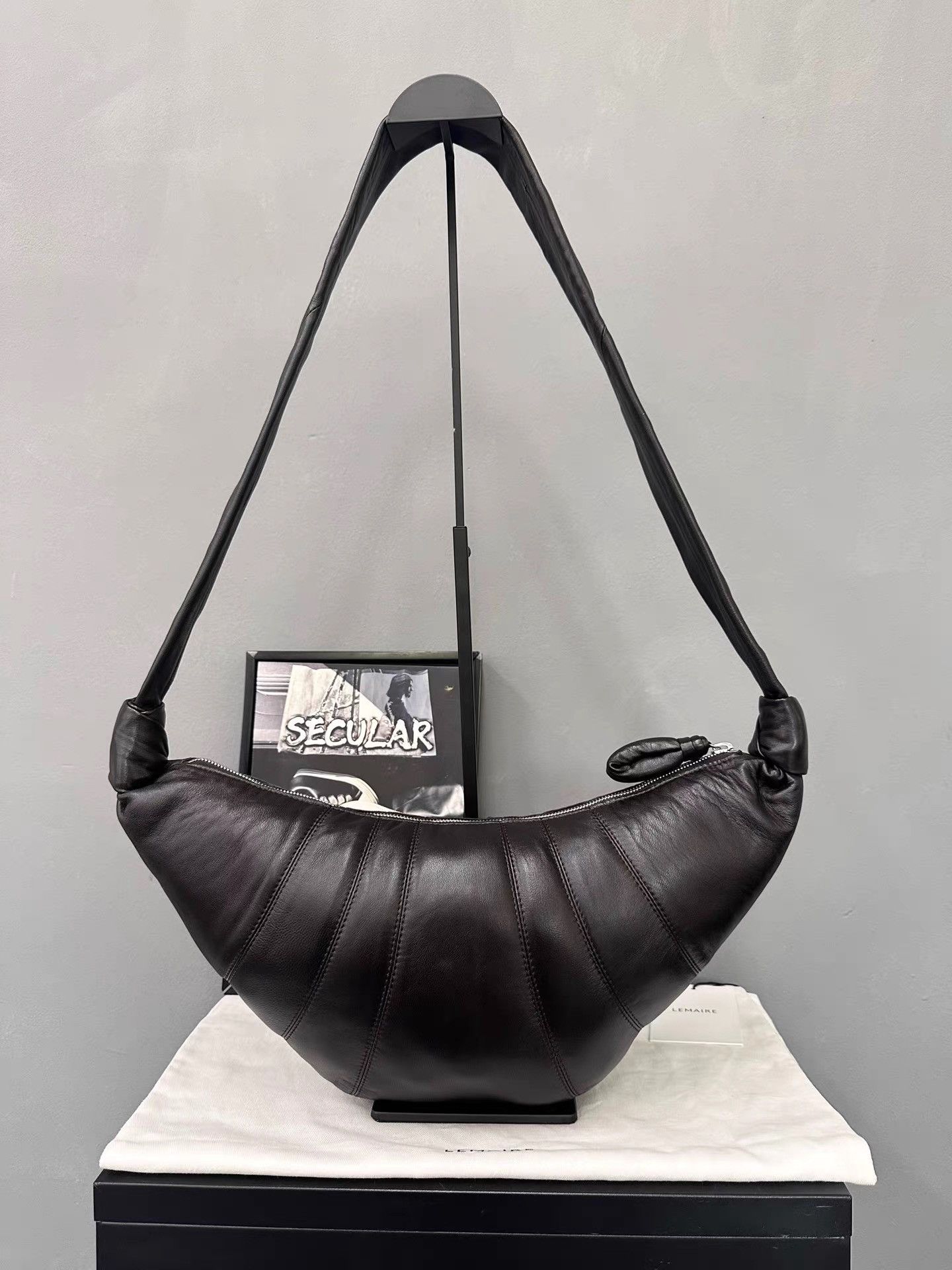 Lemaire Lemaire Medium Croissant Bag K34 Size ONE SIZE - 1 Thumbnail