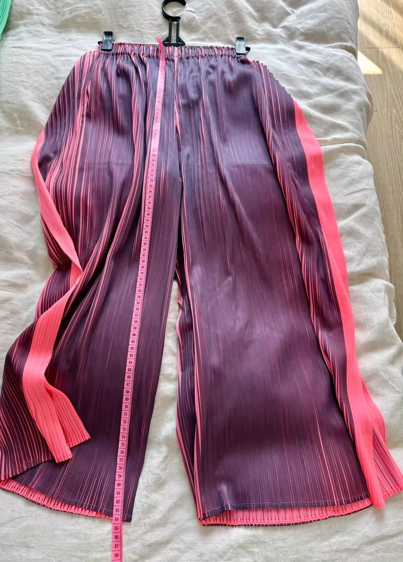 Issey Miyake Issey Miyake size:1 Red pleated kelp pants Size 42" / US 20 - 2 Thumbnail
