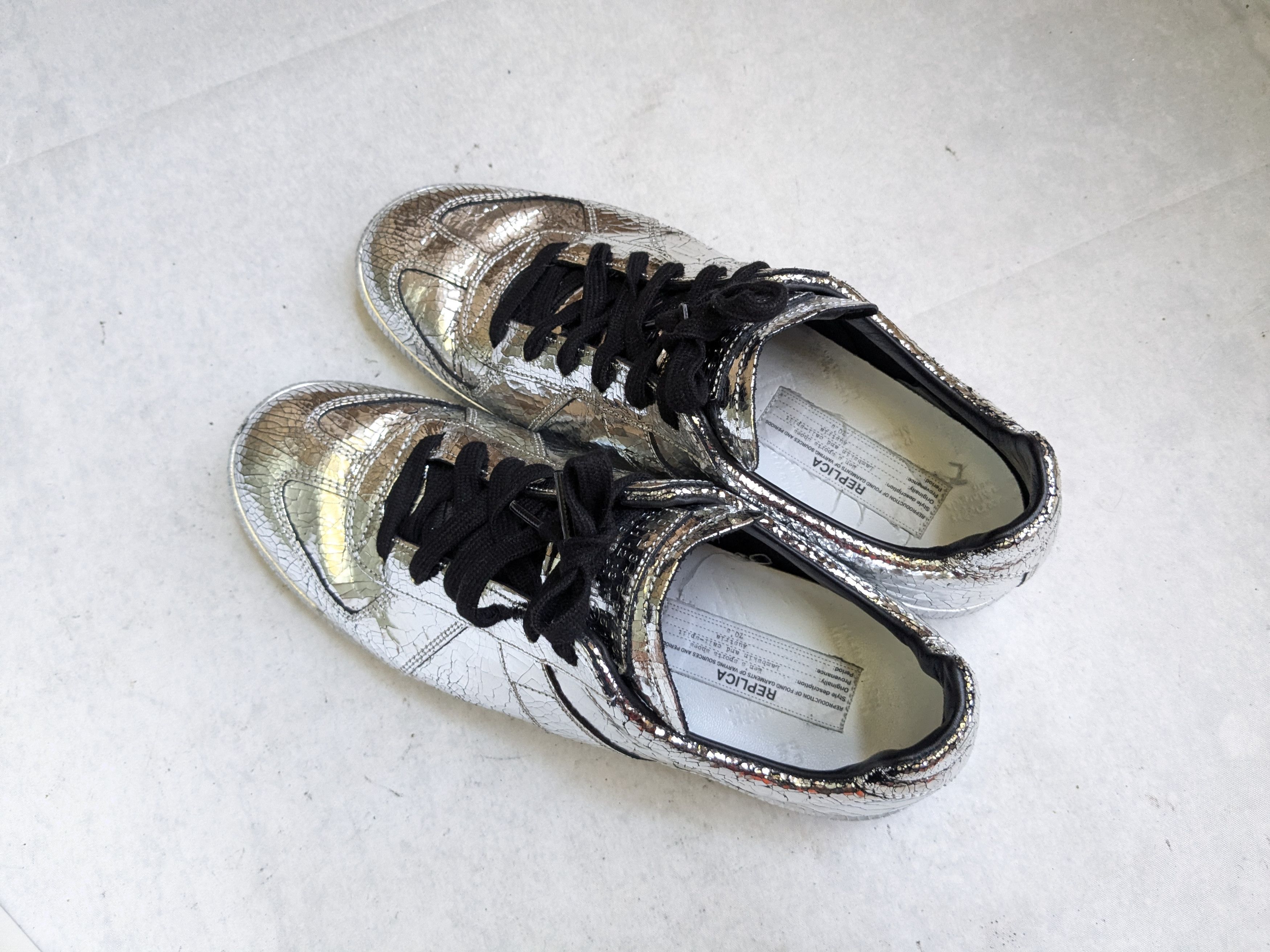 Maison Margiela Maison Margiela Replica GAT Silver Black 10 43 Low Tops Size US 10 / EU 43 - 16 Thumbnail