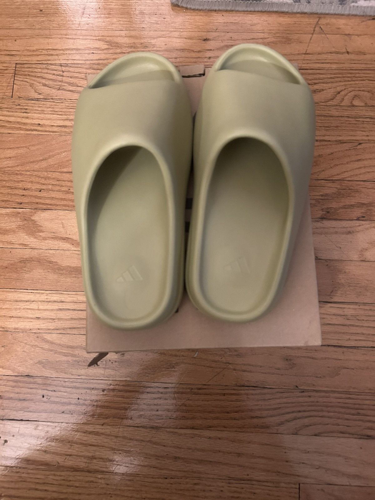 Yeezy Yeezy green Size US 9 / EU 42 - 1 Thumbnail