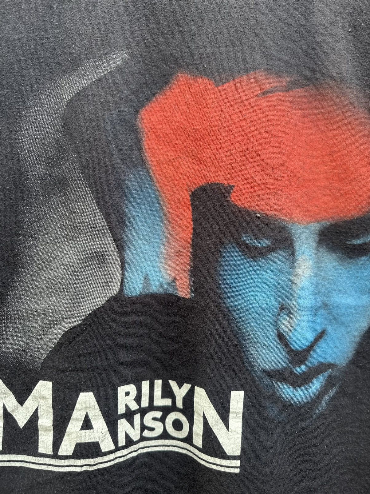 Vintage Thrashed Vintage Marilyn Manson Faded Grunge Tee Size US M / EU 48-50 / 2 - 2 Thumbnail