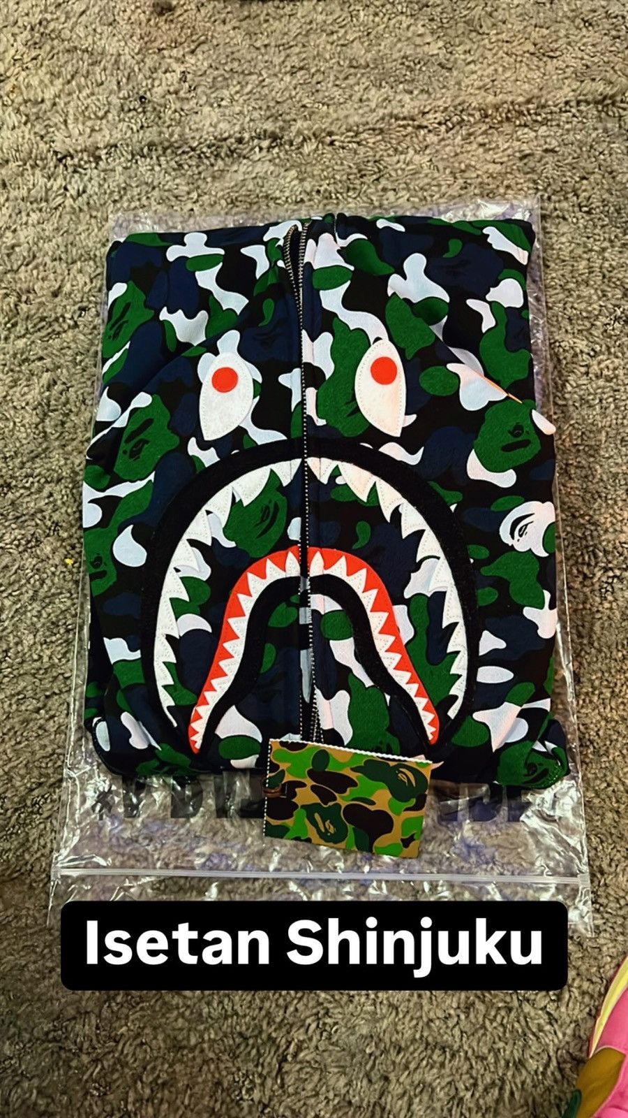 Bape Bape Isetan Shinjuku Separate Shark hoodie Size US XL / EU 56 / 4 - 8 Thumbnail