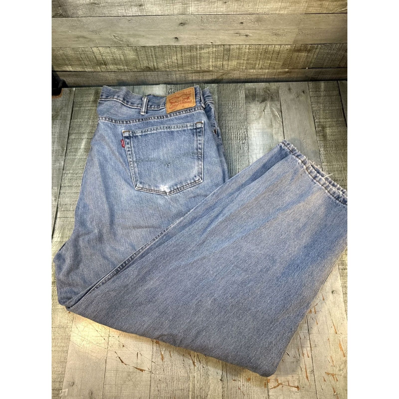 Levi's Levi's 560 Jeans Mens 48 x 30 Blue Distressed Relaxed Tapered 5-Pocket Denim Vintage 90s Grunge Retro 90s Mens Size US 32 / EU 48 - 6 Thumbnail