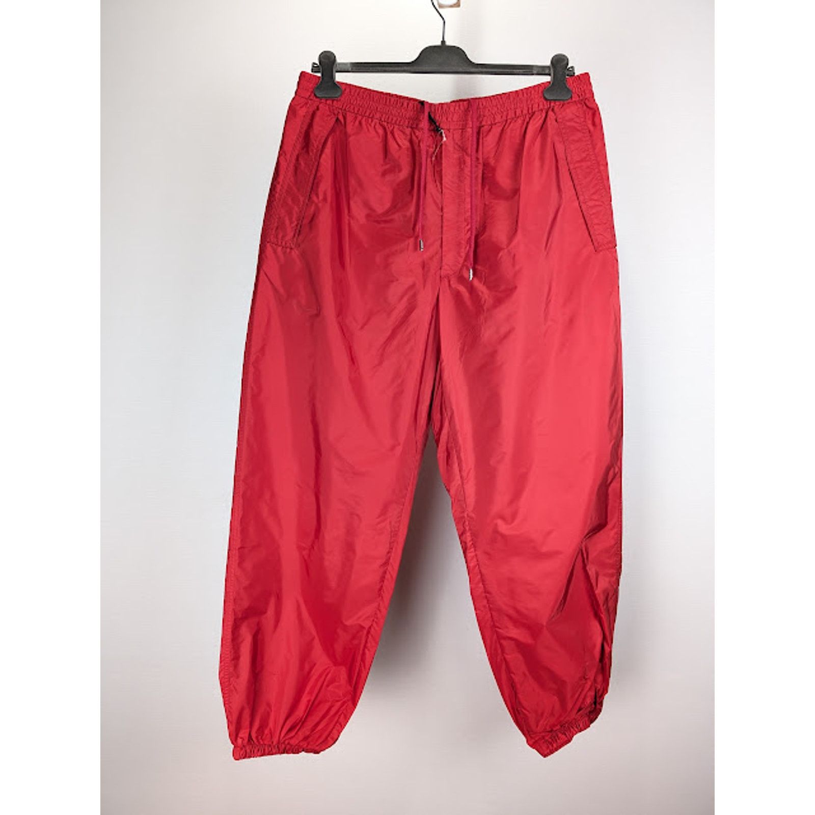 Prada o1rshd1 RE-Nylon Piuma Trousers in Red Size US 32 / EU 48 - 3 Thumbnail