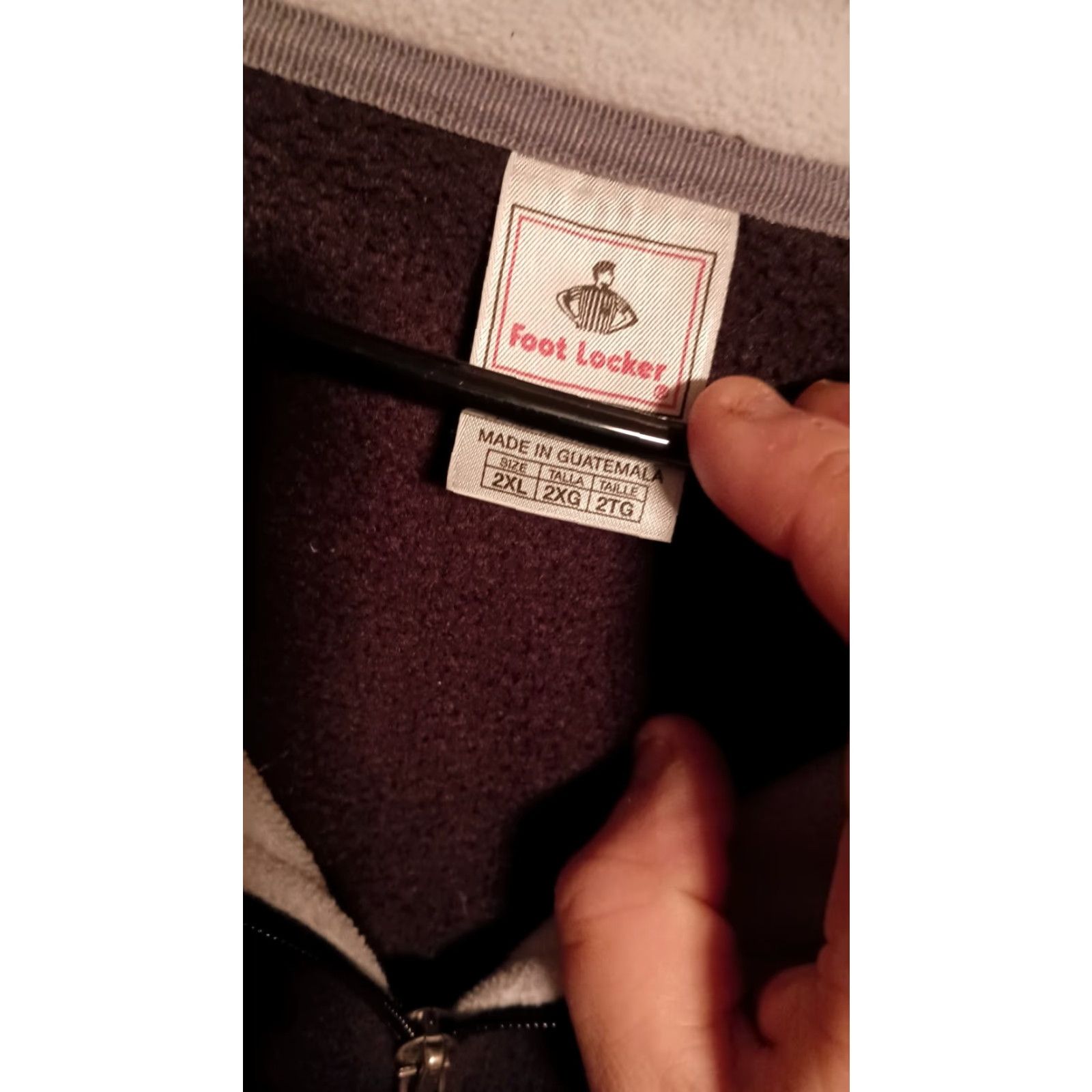 Vintage VINTAGE Foot Locker Jacket 1/4 Zip Black 2XL Mens Fleece Coat Soft Shell Pattern Solid Size US XXL / EU 58 / 5 - 3 Thumbnail