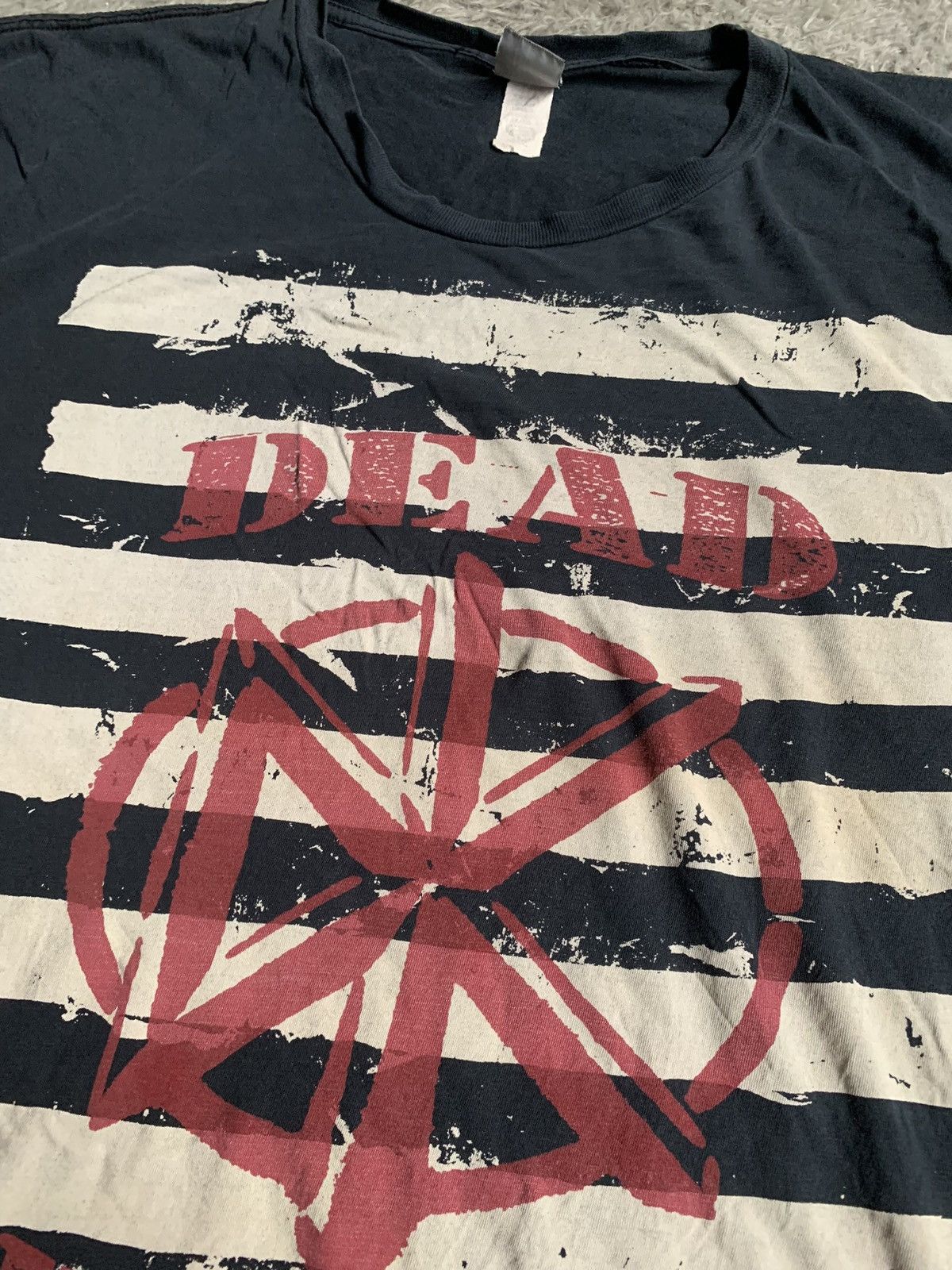 Band Tees Vintage Msoquitohead Dead Kennedy Tee Size US XXL / EU 58 / 5 - 3 Thumbnail