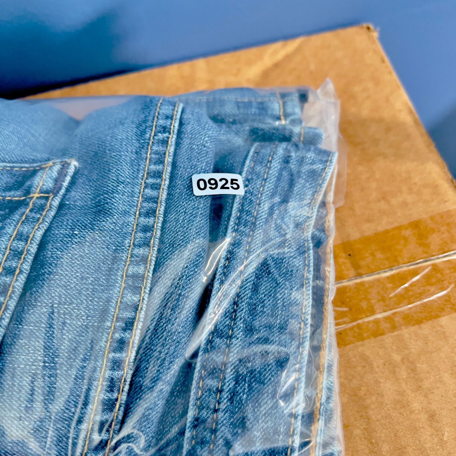 AG Adriano Goldschmied Adriano Goldschmied Denim Jean Hero Relaxed Men 40W 32L USA Size US 40 / EU 56 - 14 Thumbnail