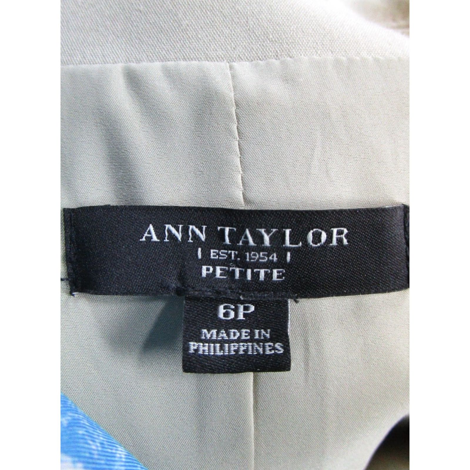 Ann Taylor VINTAGE Ann Taylor Blazer Womens 6 Petite Brown Cotton Blend Sports Coat Womens Blazer 6P Brown Cotton Blend Two-Button 90s Sports Theme Women’s Mens? Size M / US 6-8 / IT 42-44 - 3 Thumbnail