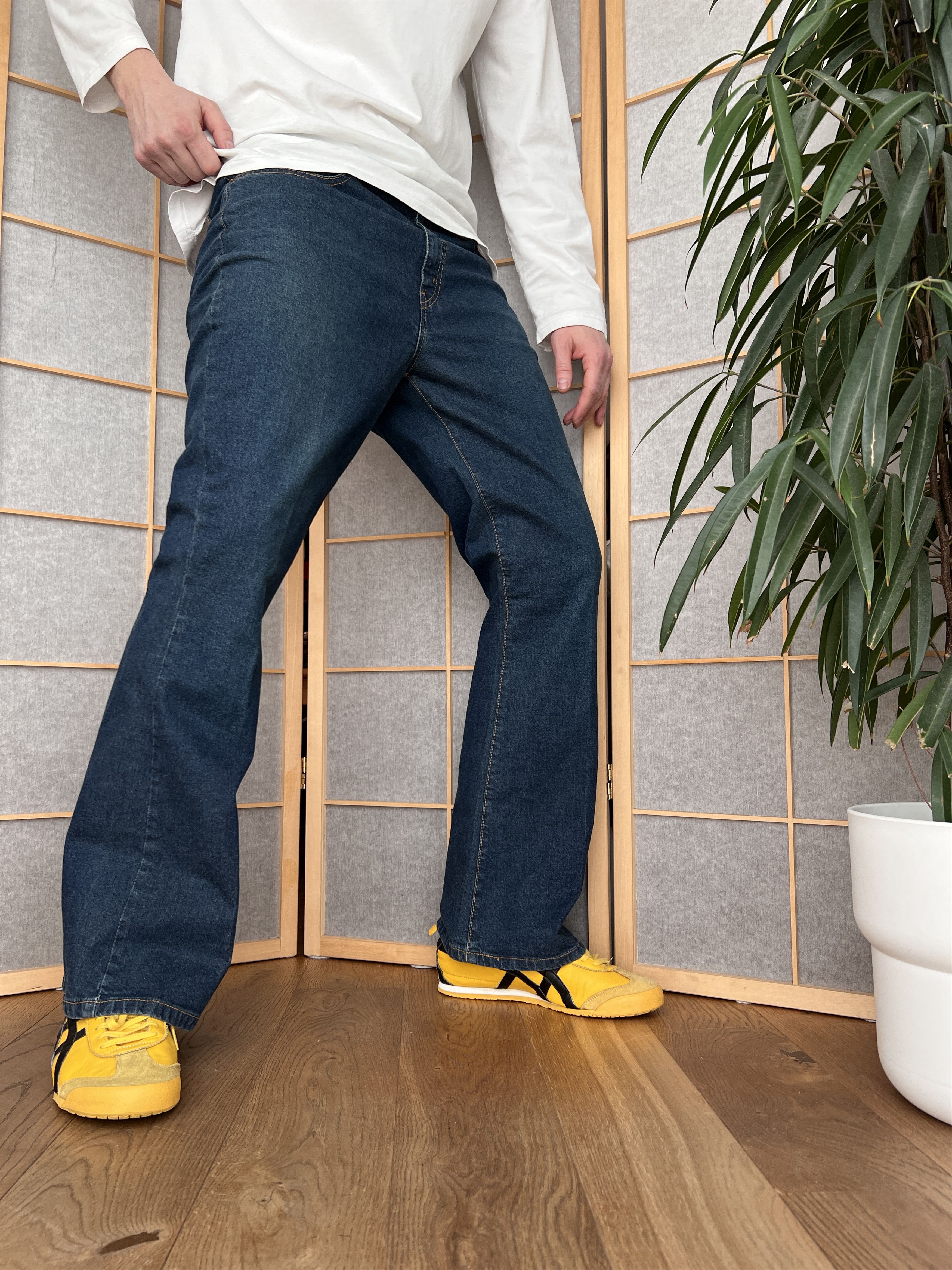 Levi's Vintage Clothing RARE Levis Flared Boot Cut Denim vintage 00s Retro Jeans y2k Size US 34 / EU 50 - 20 Thumbnail