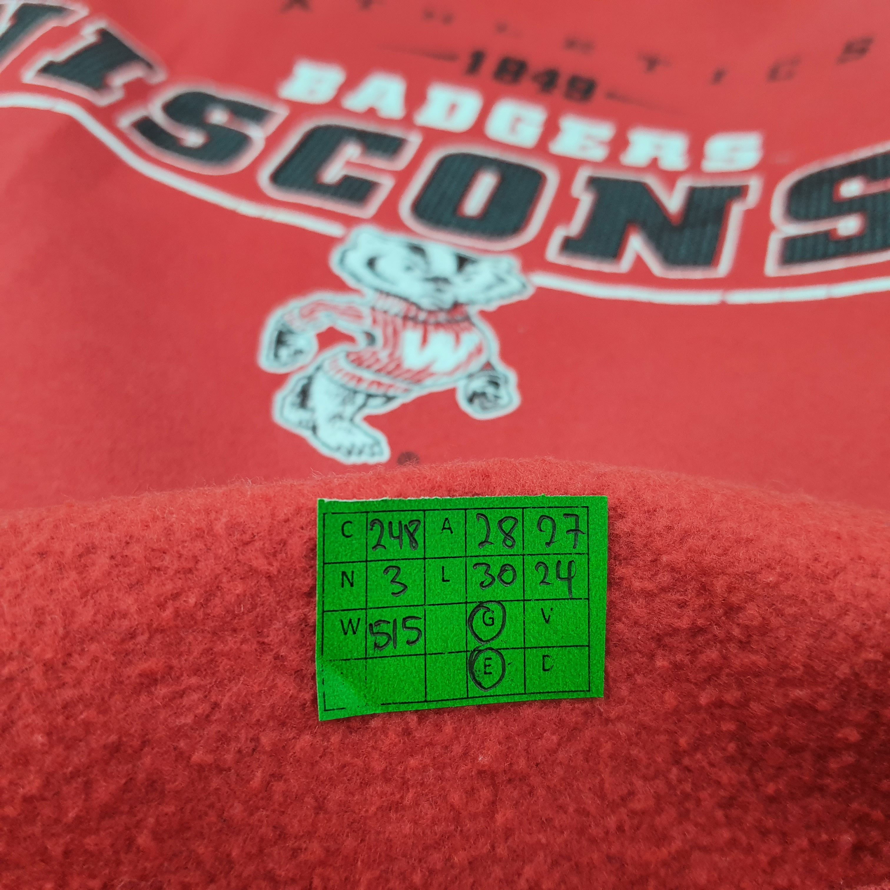 NFL Vintage Badgers Wisconsin Football NFL Sweatshirt C248N3 Size US XL / EU 56 / 4 - 6 Thumbnail