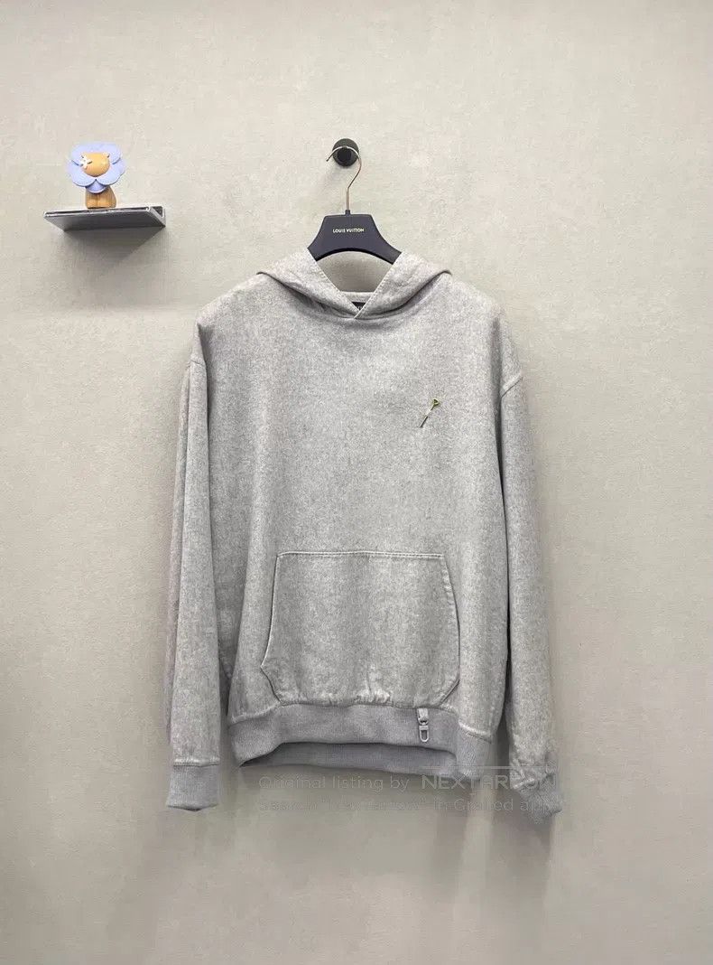 Louis Vuitton Louis Vuitton Grey cashmere hooded sweatshirt Size US L / EU 52-54 / 3 - 1 Thumbnail