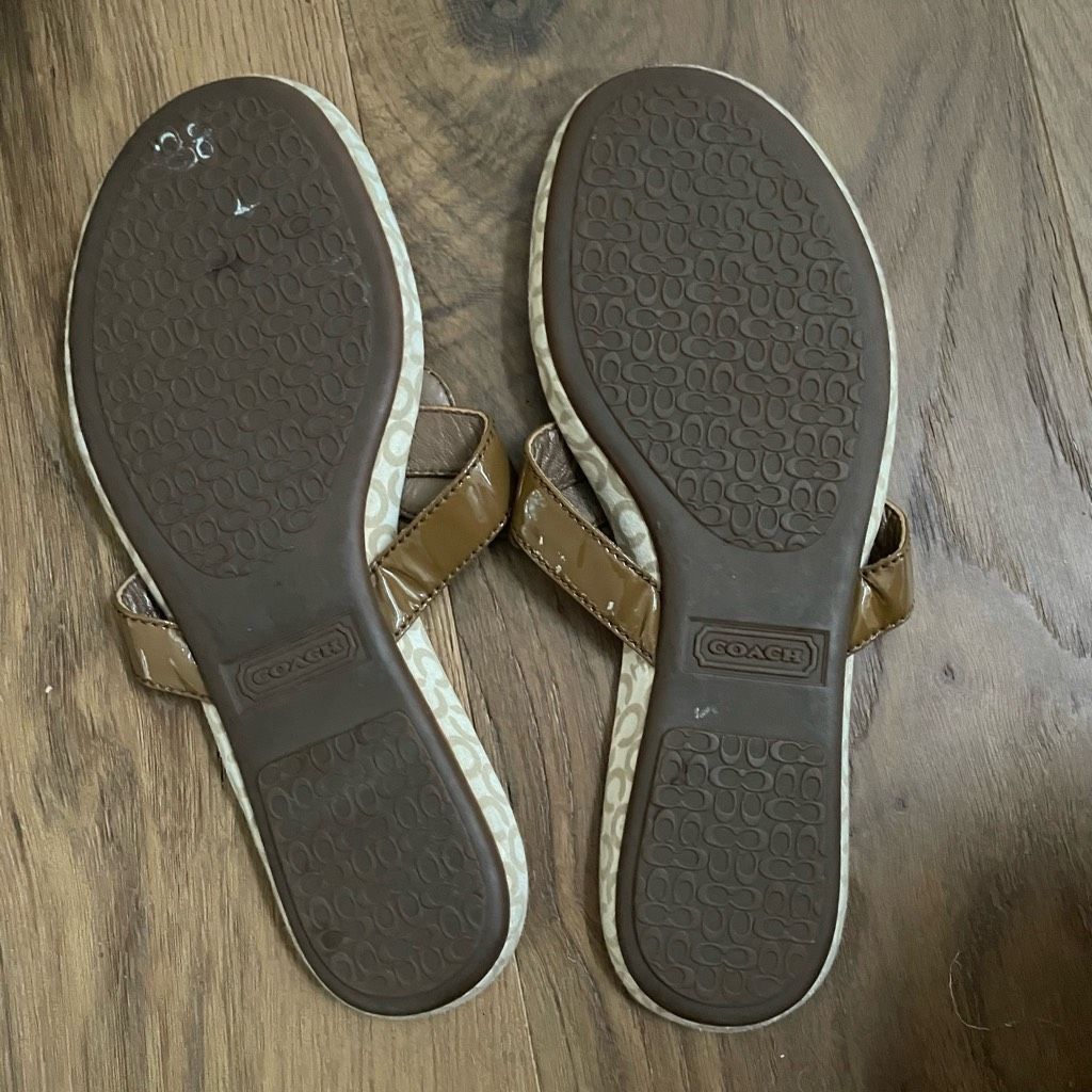 Coach Coach Petra Brown Butterfly Thong Slip-On Flip Flop Sandals Size US 8.5 / IT 38.5 - 5 Thumbnail