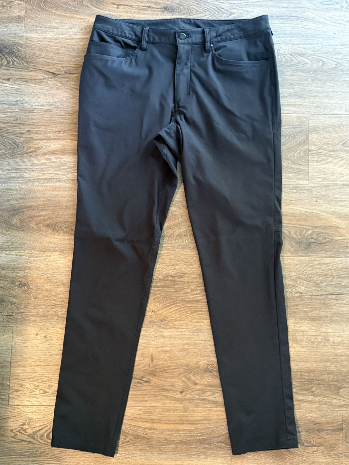 Lululemon slim commission pants size 33 waist