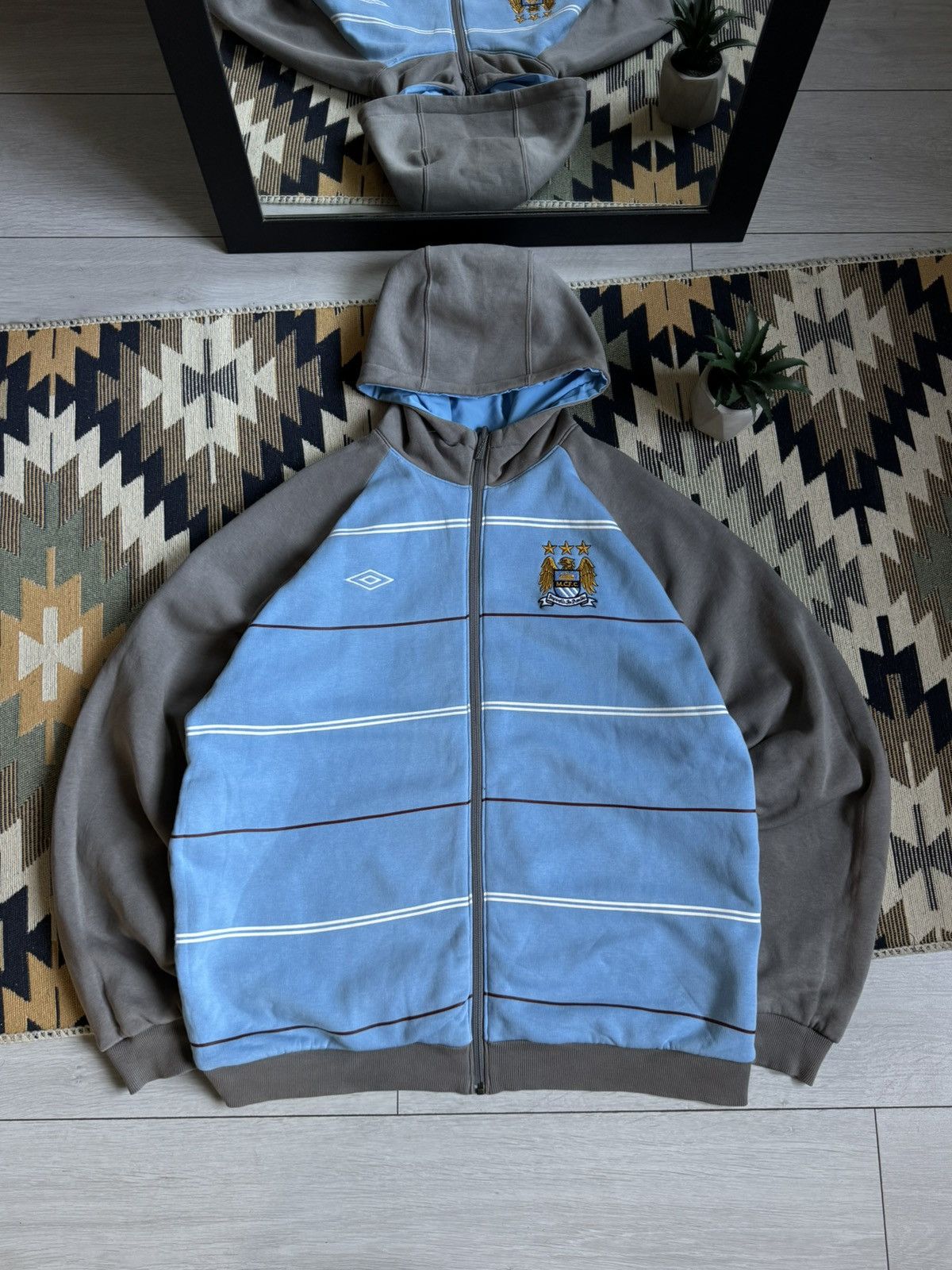Umbro Vintage Umbro Manchester City Reversible Nylon Jacket Size US XL / EU 56 / 4 - 2 Thumbnail