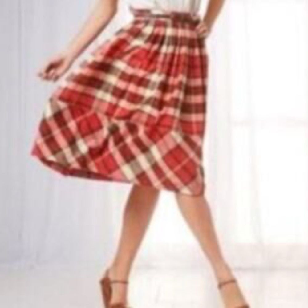 Robert Talbott Talbott size 10, red and white/gray pleated skirt Size 32" / US 10 / IT 46 - 1 Thumbnail