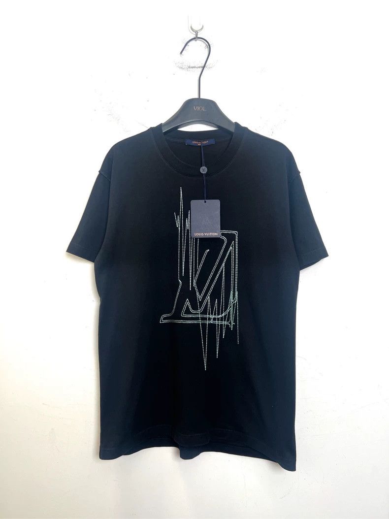 Louis Vuitton Louis Vuitton Embroidered graphic short sleeve Size US S / EU 44-46 / 1 - 2 Thumbnail