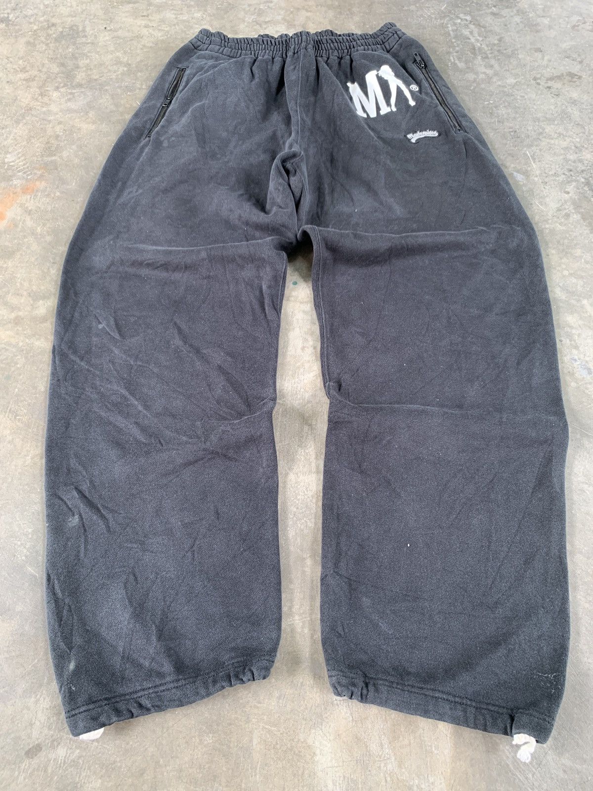 MasterPiece 2000s y2k Masterpiece baggy heavy sweatpants Size US 32 / EU 48 - 2 Thumbnail