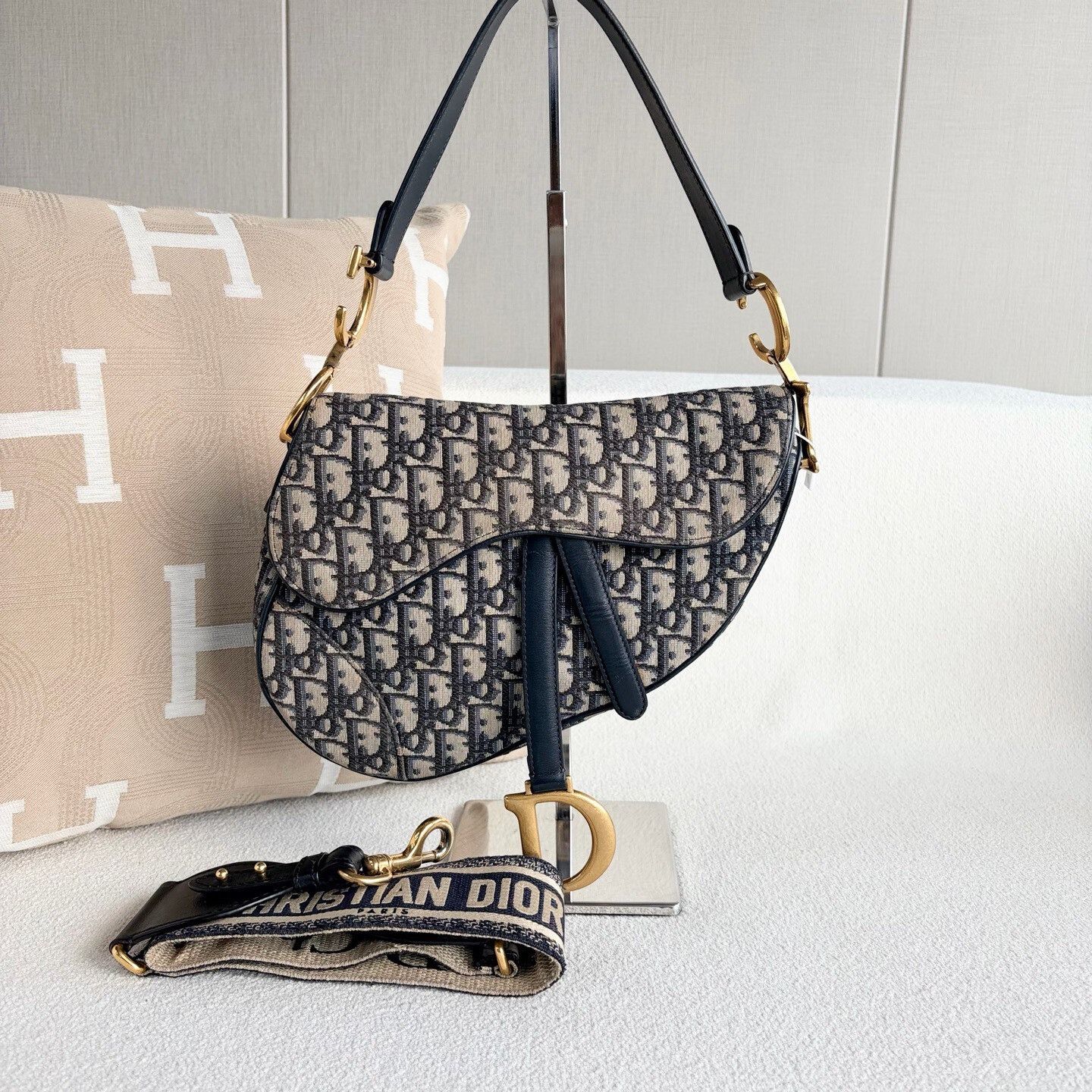 Dior Pre-loved Bag Very good condition Size ONE SIZE - 1 Thumbnail