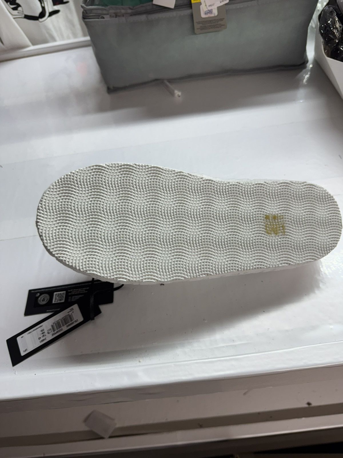 Versace VERSACE MEDUSA EMBROIDERED SLIPPERS Size US 10 / EU 43 - 4 Thumbnail