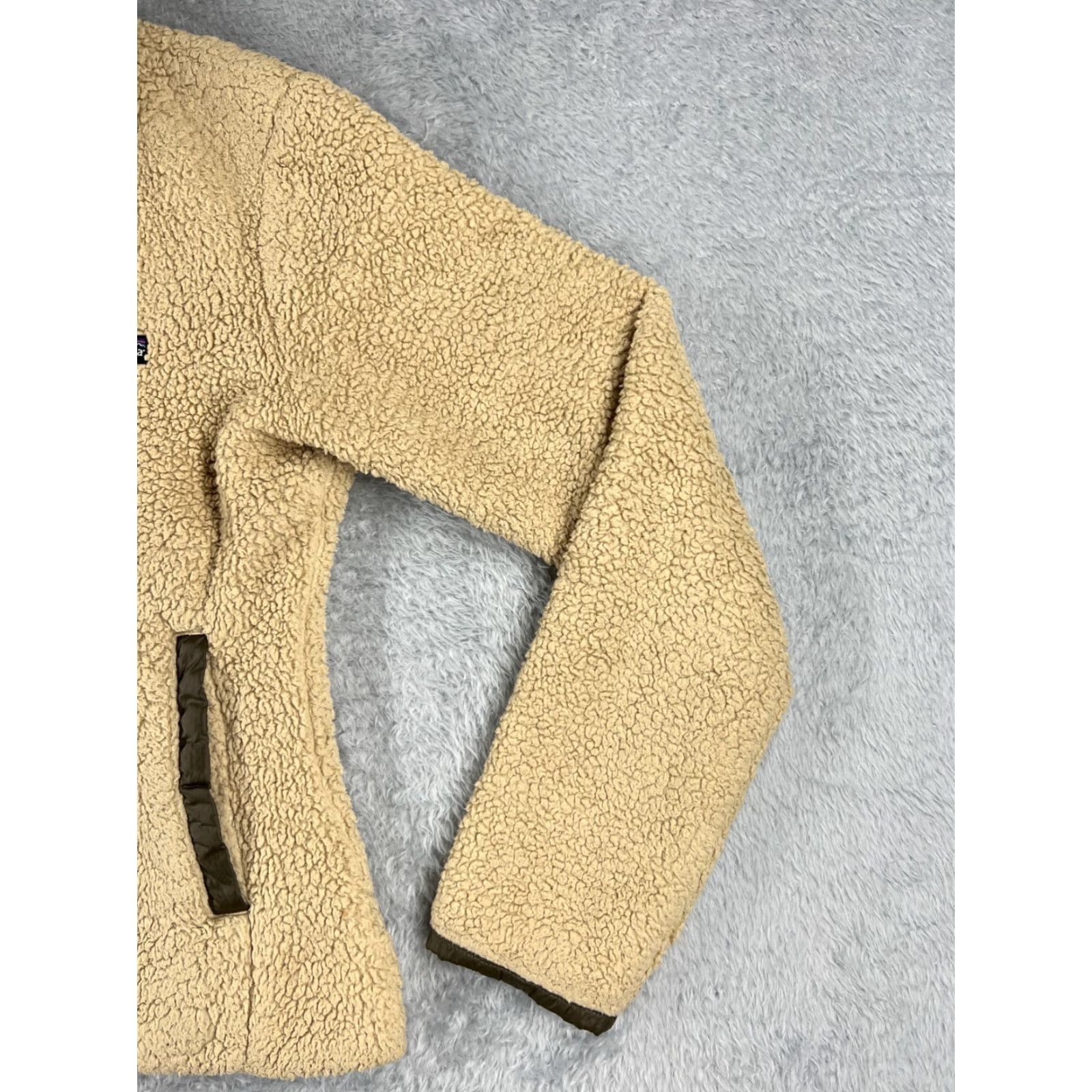 Patagonia Patagonia Jacket Womens Medium Beige Los Lobos 100% Polyester Fleece Full Zip All Seasons Regular Basic Jacket Embroidered Logo Zipper Logo Size M / US 6-8 / IT 42-44 - 2 Thumbnail