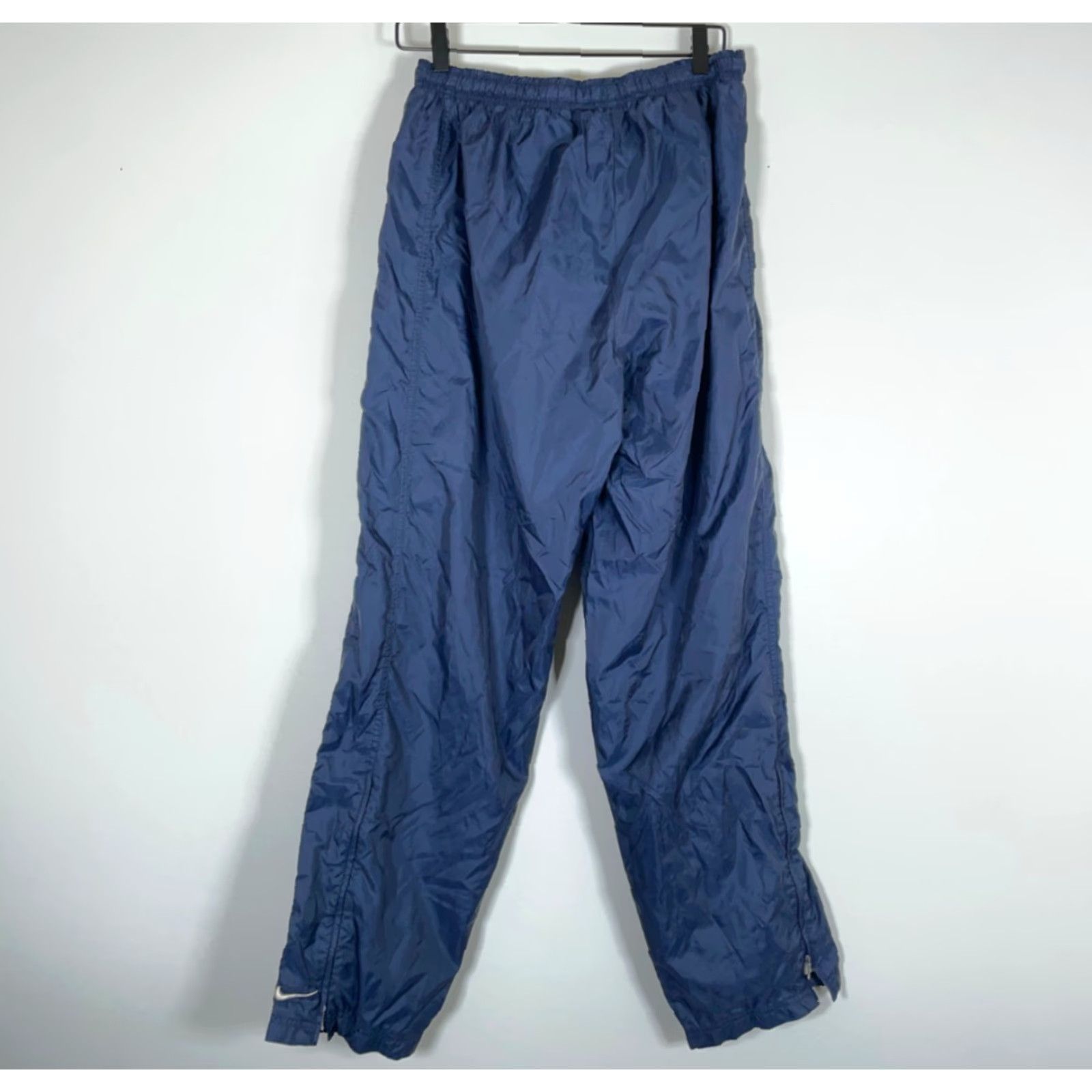 Nike VINTAGE Nike Windbreaker Pants Men Large Dark Blue Lined Drawstring 90s Track Pants Nike Mens Large Blue 90s Retro Size US 30 / EU 46 - 2 Thumbnail