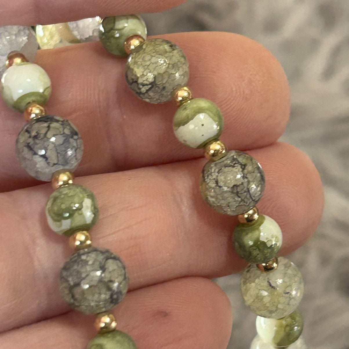 Handmade Handcrafted green tone art glass bead necklace Size ONE SIZE - 8 Thumbnail