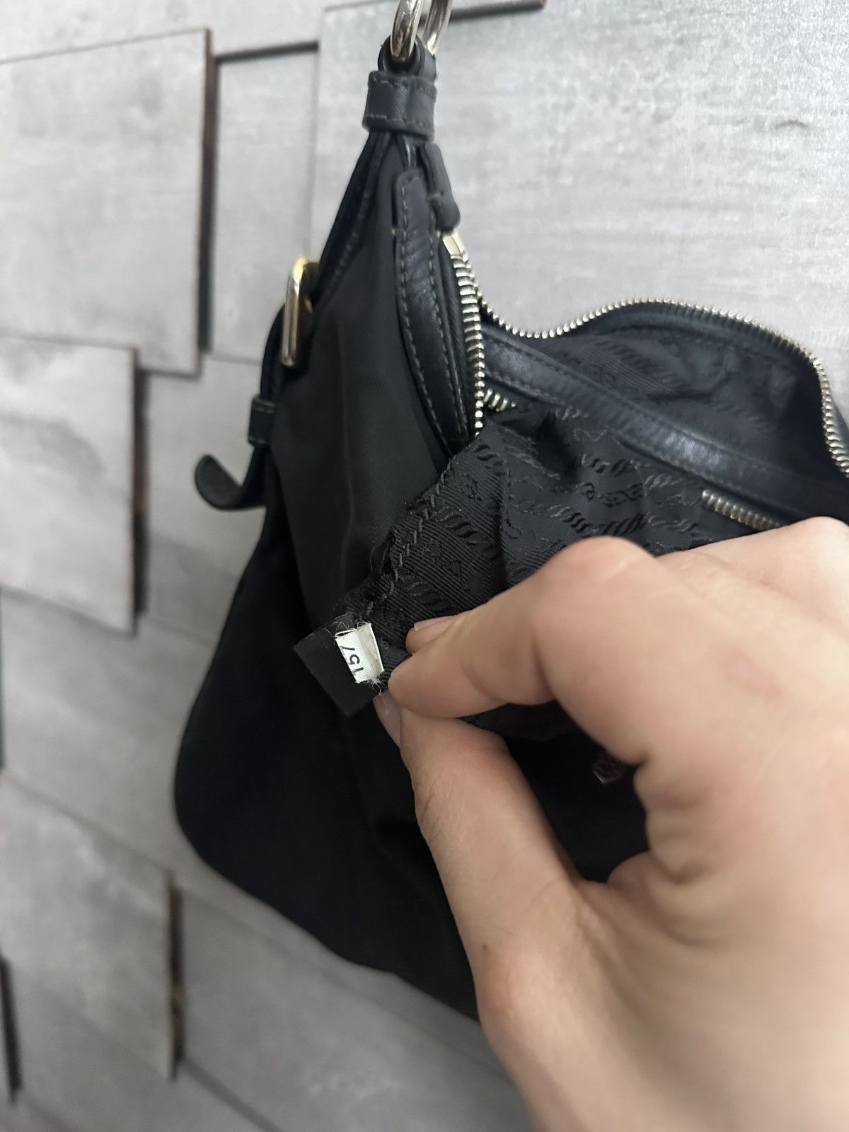 Prada Prada Nylon Shoulder Bag Designer Luxury Size ONE SIZE - 19 Thumbnail