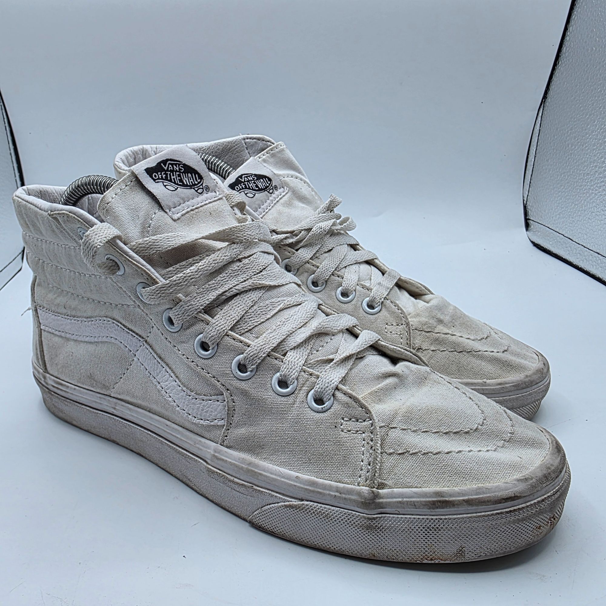 Vans Vans Sk8-Hi Womens 9 Triple White High Top Sneakers Shoes Ca Size US 9 / IT 39 - 1 Thumbnail