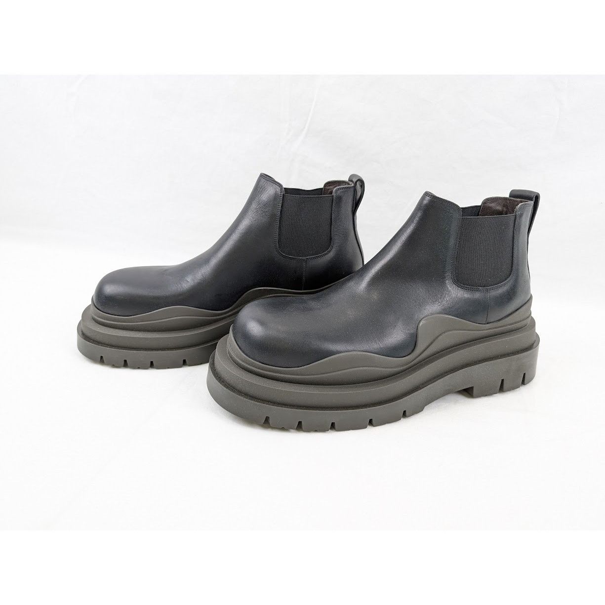 Bottega Veneta o1rshd1 Military Calf Tire Ankle Boots in Black Size US 11 / EU 44 - 15 Thumbnail