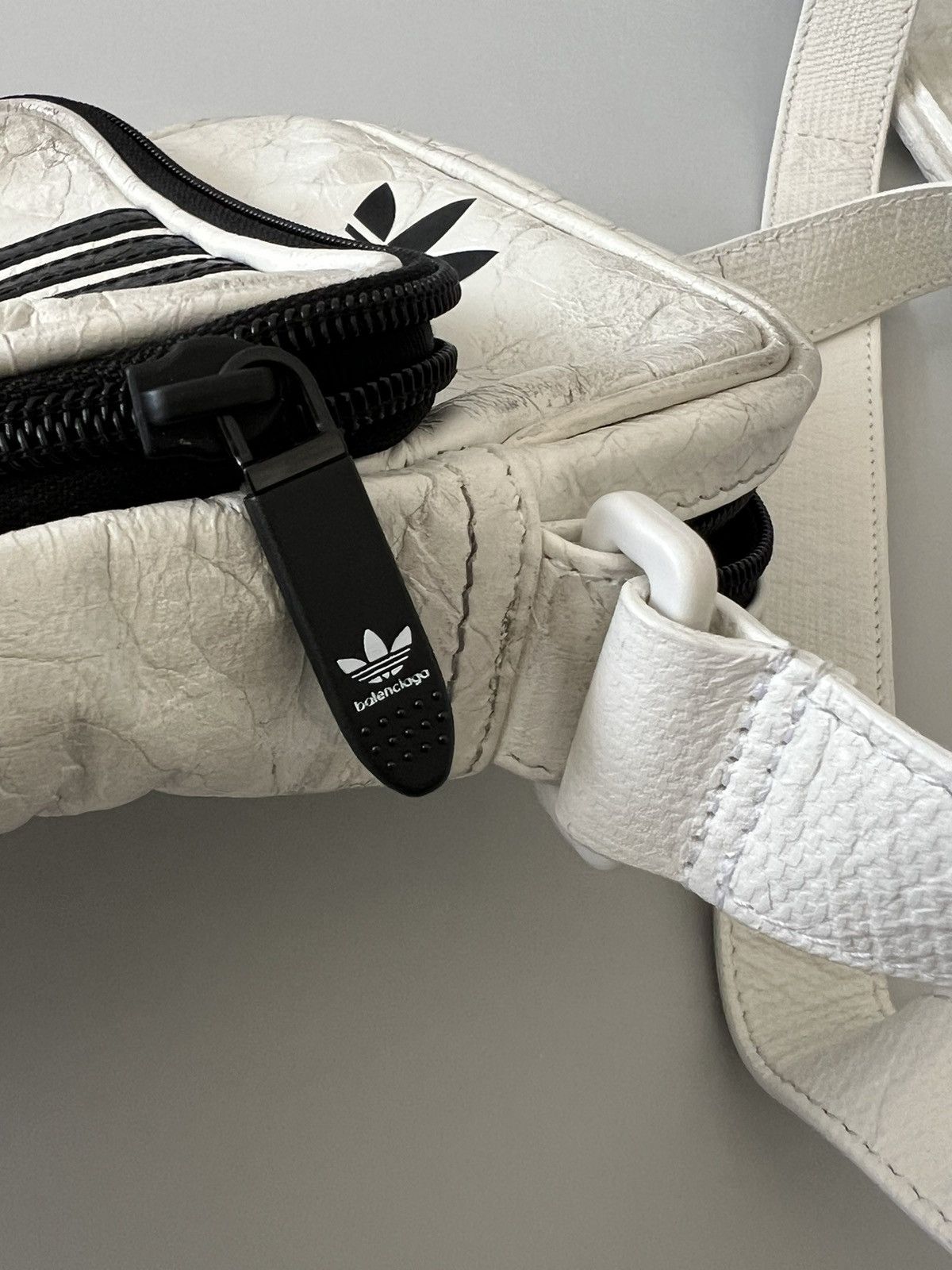 Balenciaga Balenciaga x Adidas crossbody messenger bag Size ONE SIZE - 5 Thumbnail