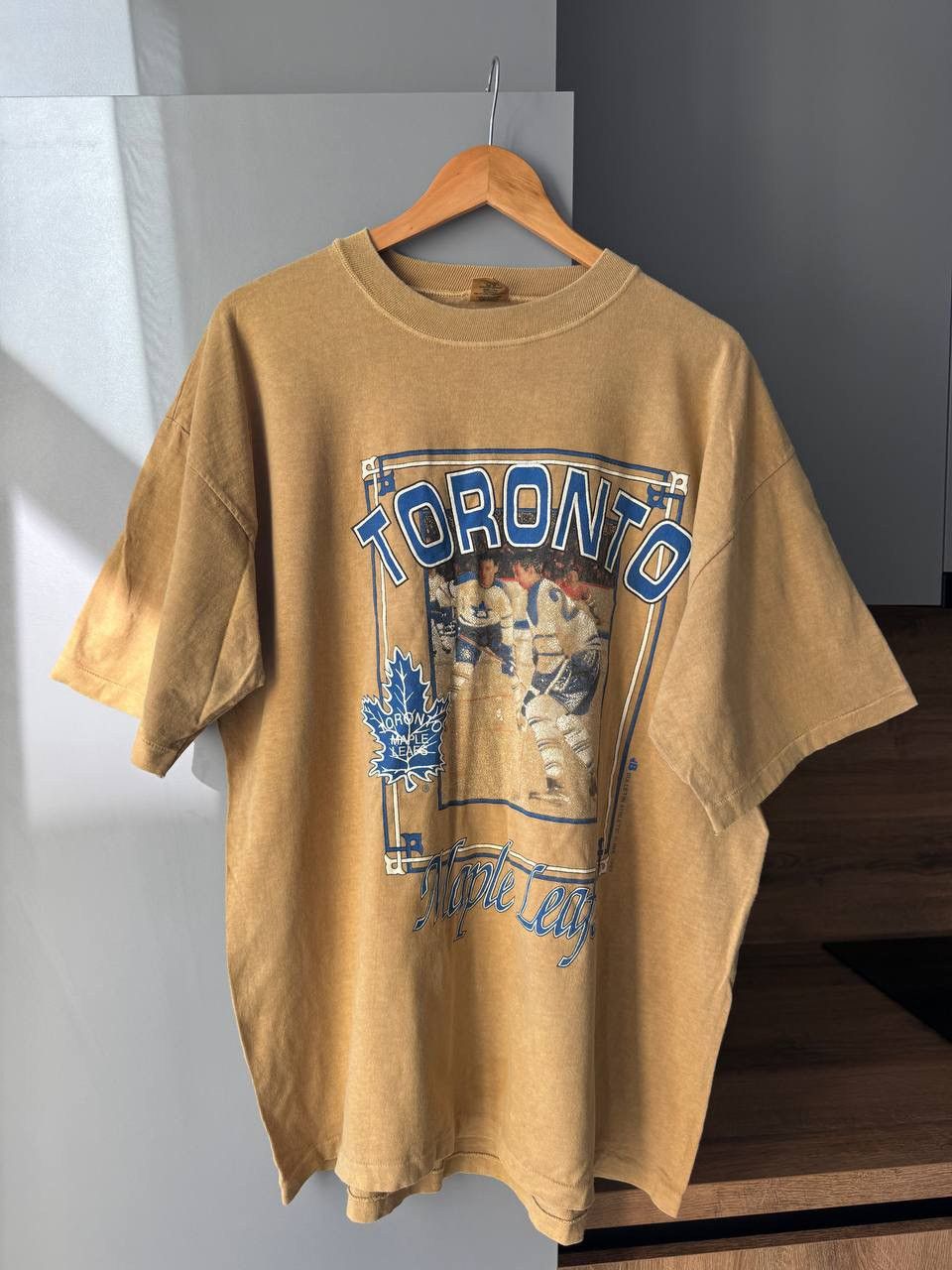 NHL Vintage 1992 TORONTO MAPLE LEAFS NHL Canada T shirt Size US XL / EU 56 / 4 - 1 Thumbnail