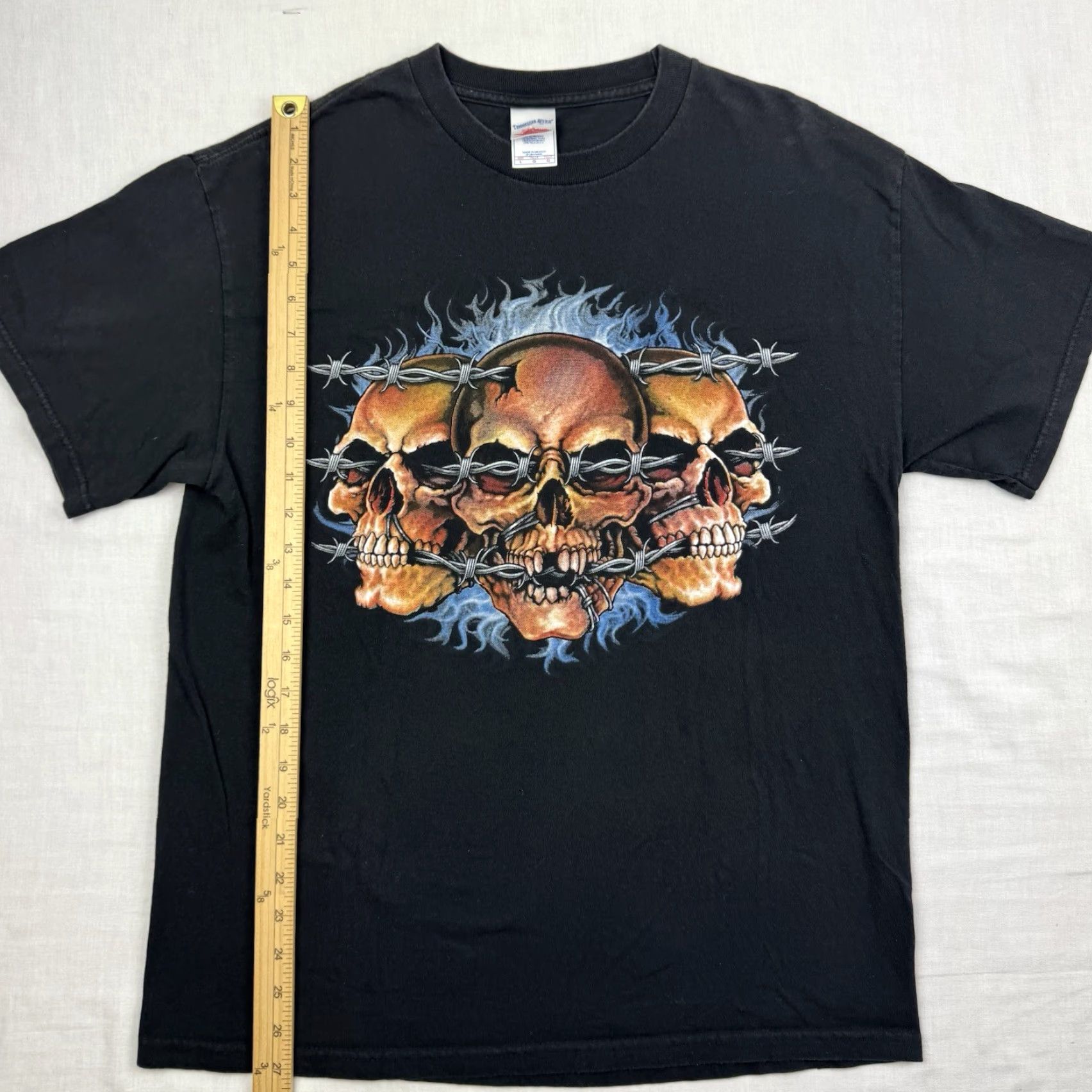 Vintage VINTAGE Tennessee River T-Shirt Men Adult Large Black Skull Flames Hipster 90s Y2K Punk Biker Crew Neck Short Sleeve Barbed Wire] Size US L / EU 52-54 / 3 - 6 Thumbnail
