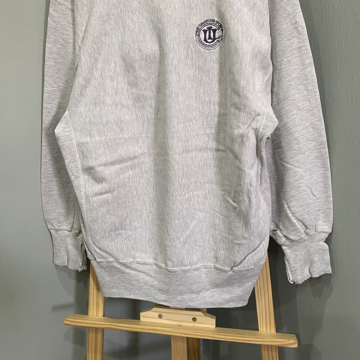 Champion Vintage 90s Champion ReverseWeave University Logo Distressed Size US XL / EU 56 / 4 - 4 Thumbnail