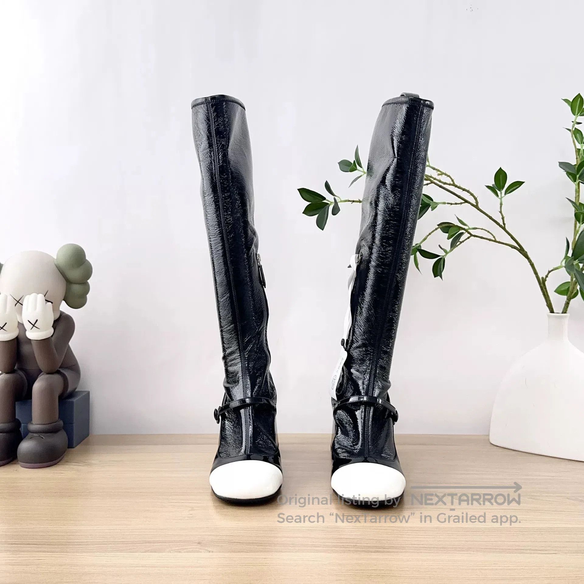 Miu Miu MiuMiu Black White Patent Leather Knee. Size US 8 / IT 38 - 2 Thumbnail