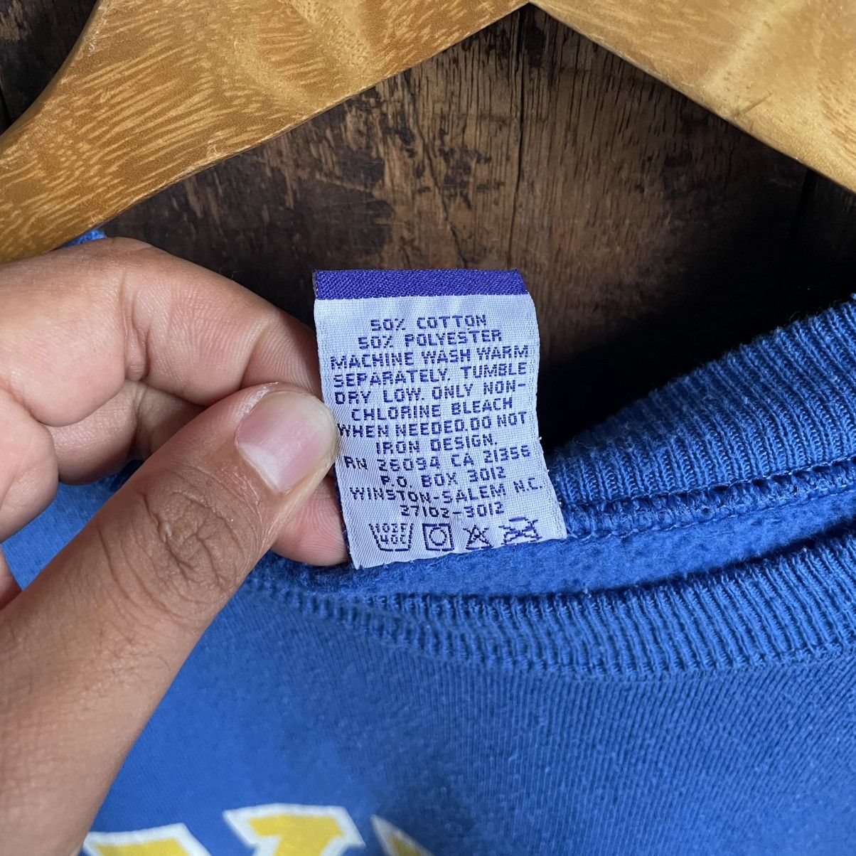 Champion × Vintage Vintage Champion Yale Crewneck Sweatshirt Size US L / EU 52-54 / 3 - 5 Thumbnail
