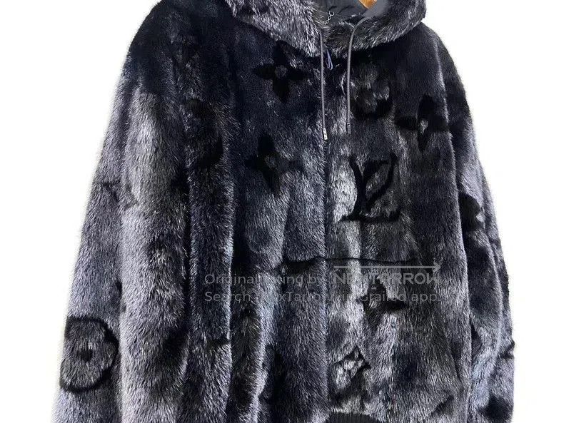 Louis Vuitton Louis Vuitton black mink fur hoodie. Size US M / EU 48-50 / 2 - 2 Thumbnail