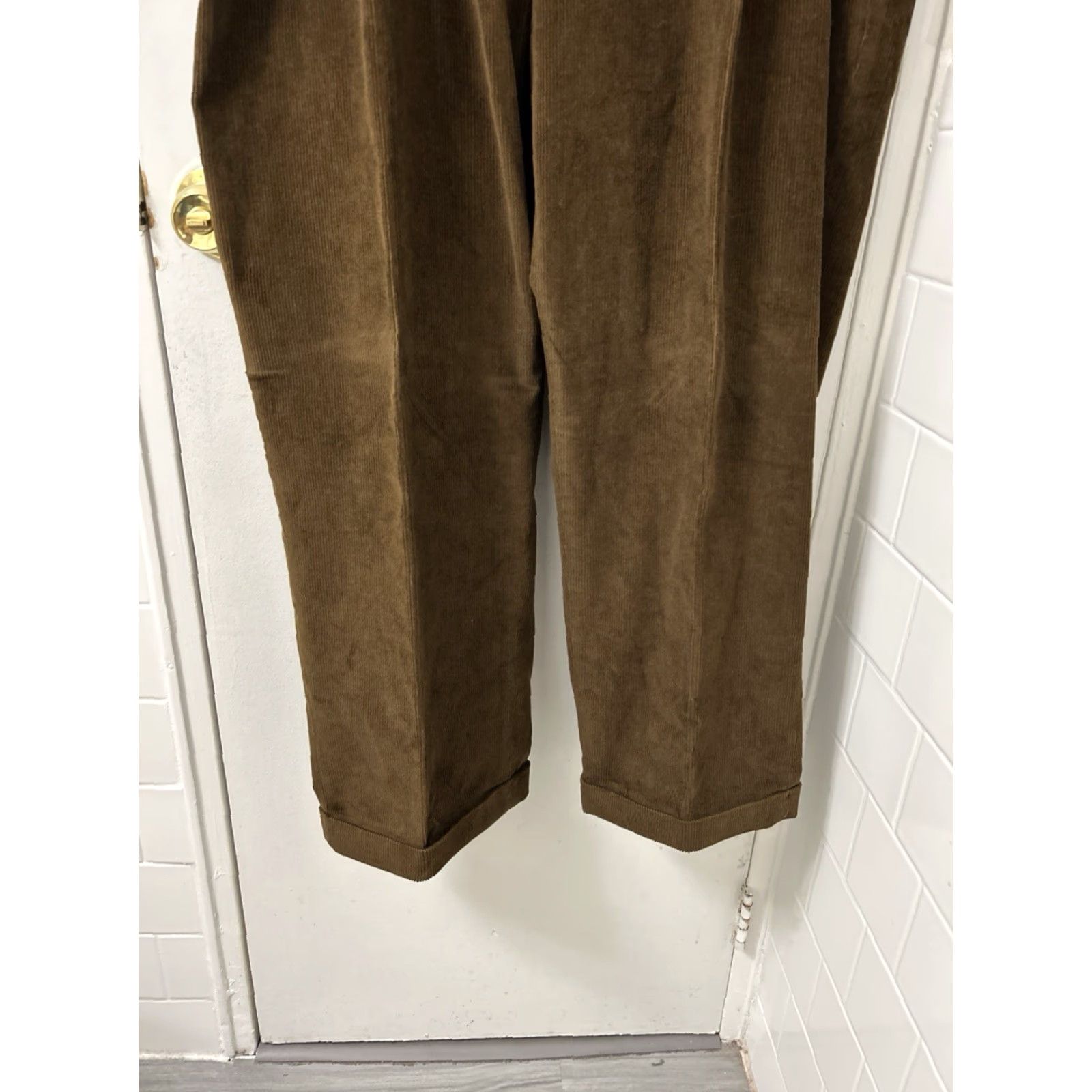 Lands' End Lands' End Corduroy Pants Mens 44x29 Brown Pleated Cuffed Traditional Fit YKK Pants Mens Size US 44 / EU 60 - 3 Thumbnail
