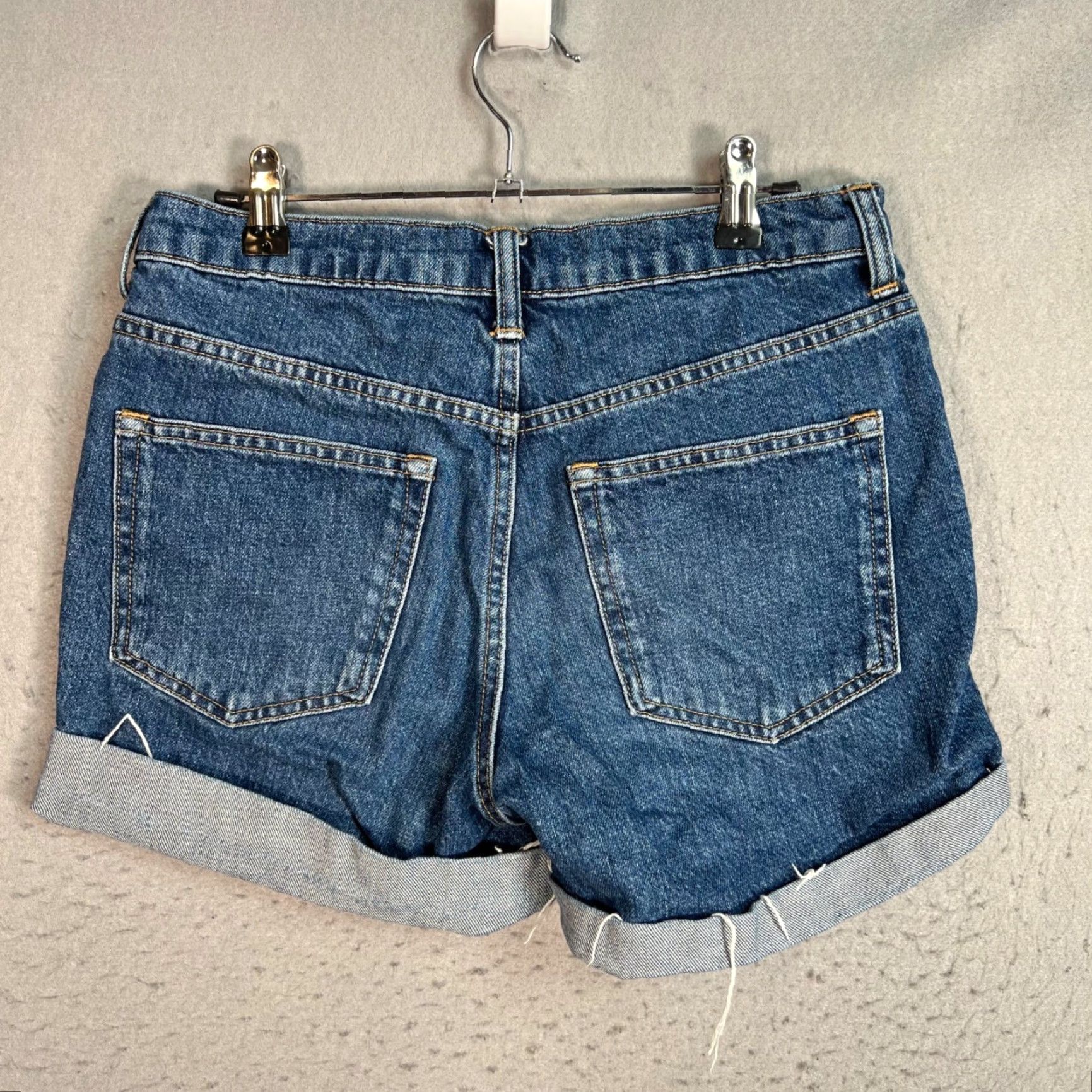 Everlane Everlane Denim Jeans Shorts Blue Medium Wash 27 Womens Casual 5-Pocket Cut-Off Denim Shorts Size 27" / US 4 / IT 40 - 2 Thumbnail