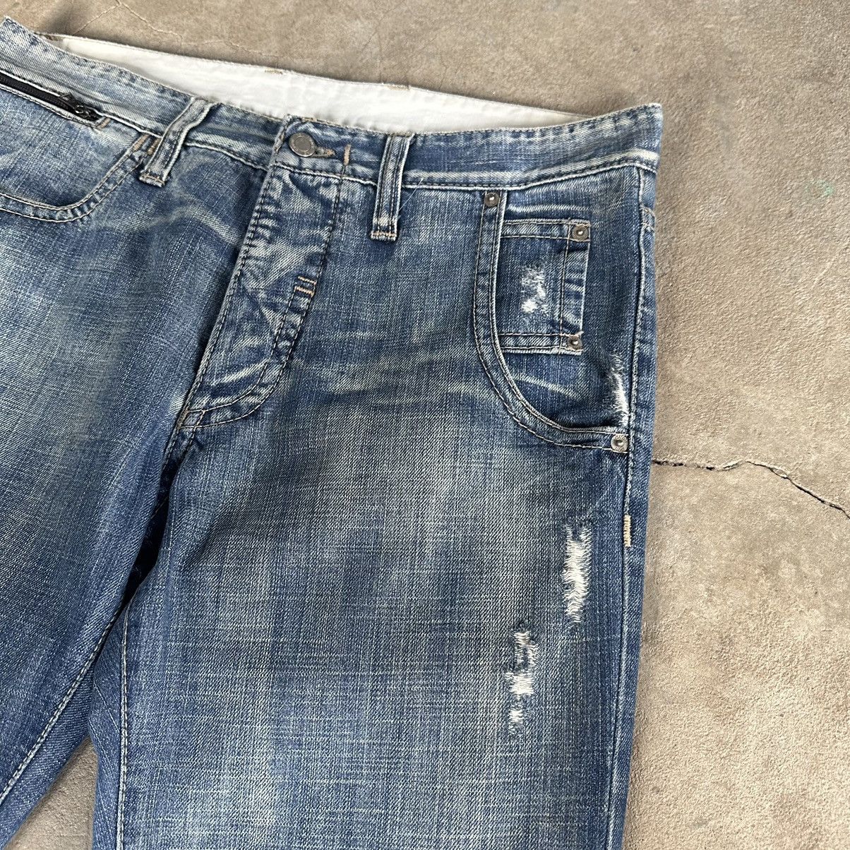 Black Barrett Black Barret by Neil Barret Tapered Jeans Size US 36 / EU 52 - 11 Thumbnail