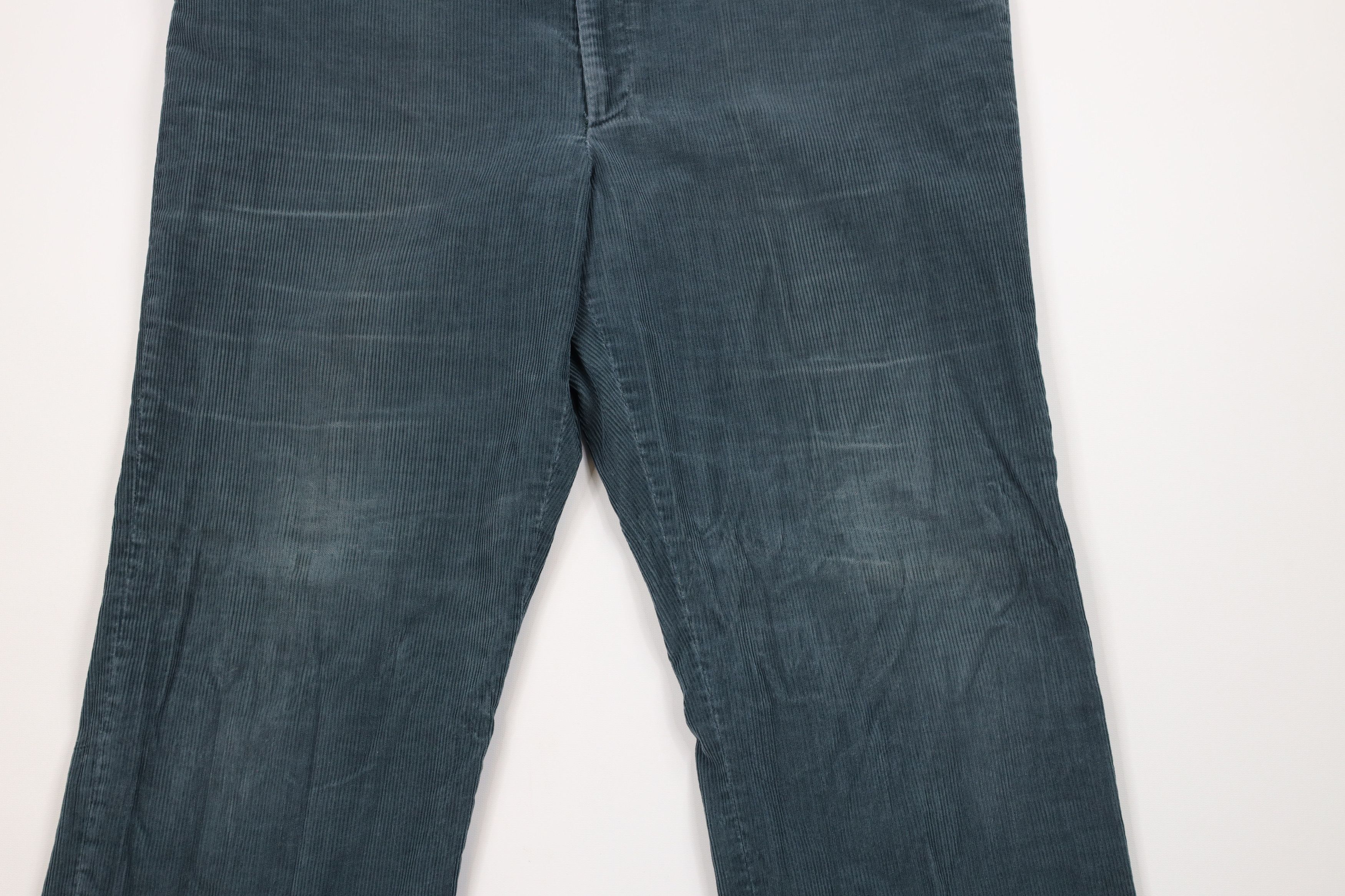 Vintage Vintage 70s Streetwear Bell Bottoms Corduroy Pants Green USA Size US 38 / EU 54 - 3 Thumbnail