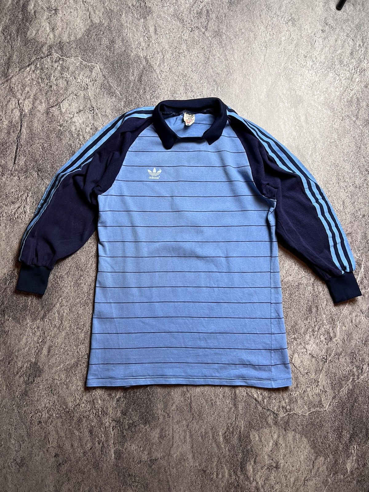 image of 1981-1982 Real Sociedad 1 Arconada Adidas Soccer Shirt Tee in Blue Purple, Men's (Size Medium)