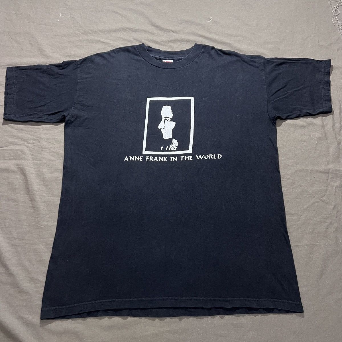 Vintage Vintage 90s Anne Frank in the World Biography Autobiography Size US XXL / EU 58 / 5 - 1 Thumbnail