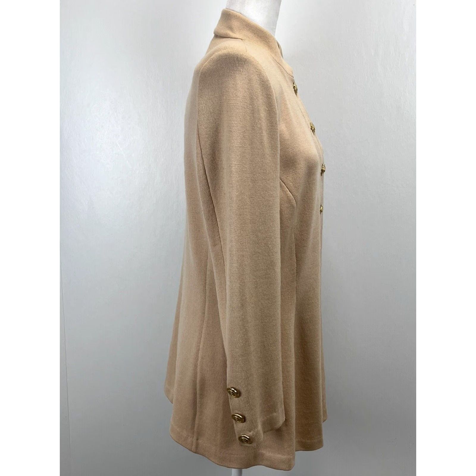 St. John VINTAGE St. John Collection Knit Cardigan Sweater Sz 10 Tan Long Sleeve Womens Size L / US 10 / IT 46 - 4 Thumbnail