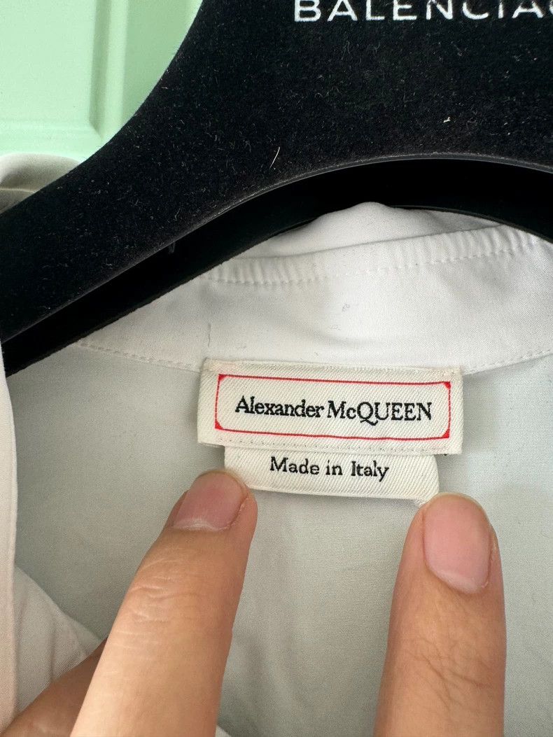 Alexander McQueen Alexander Mcqueen Solid color long-sleeved A-shaped dress Size S / US 4 / IT 40 - 3 Thumbnail