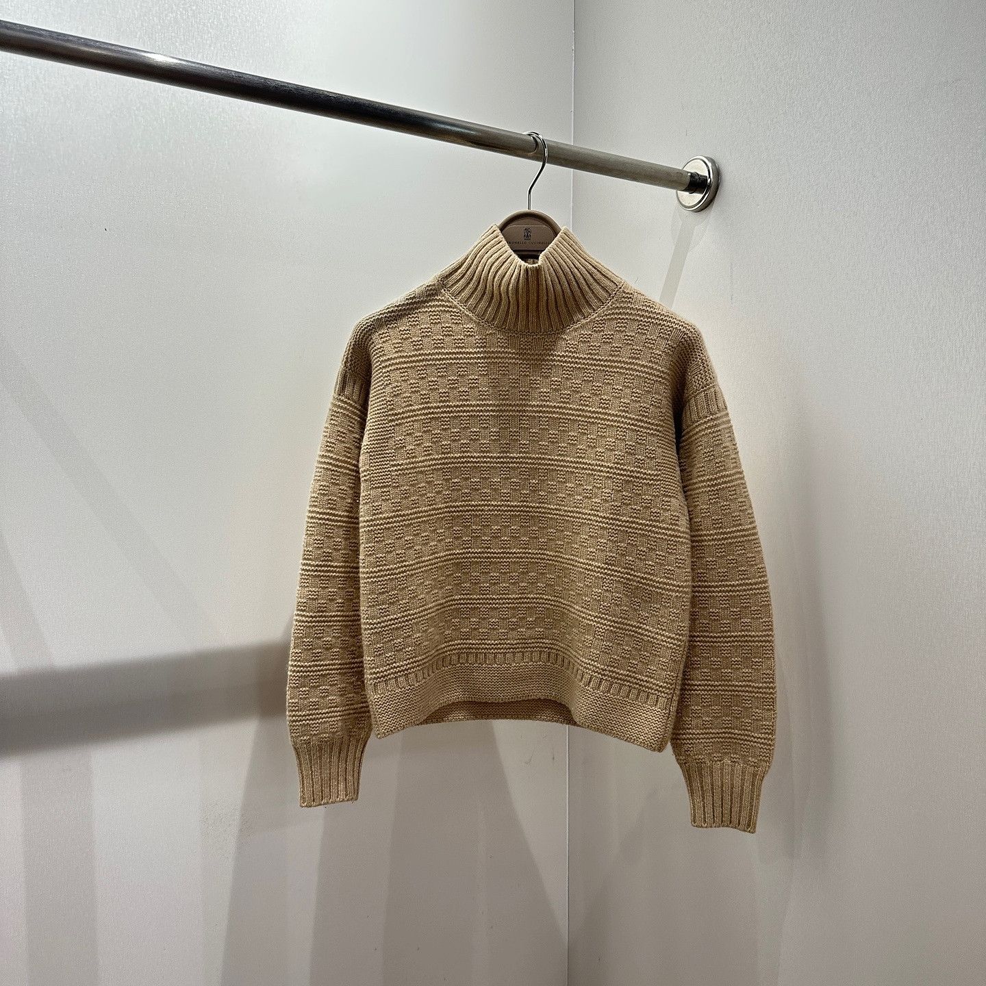Loro Piana Loro Piana Cashmere High Neck Sweater Size 36 Size XS / US 0-2 / IT 36-38 - 1 Thumbnail