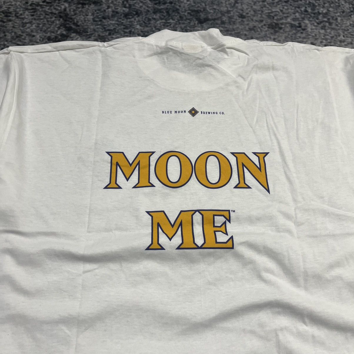 Vintage Vintage 90s Blue Moon Beer Moon Me Funny Beer Party T Shirt Size US XL / EU 56 / 4 - 7 Thumbnail